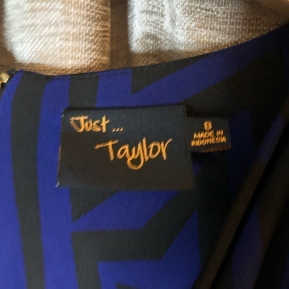 NWT Just Taylor Blue & Black Geometric Print Gold Zipper Back Dress Size 8 - Picture 7 of 12
